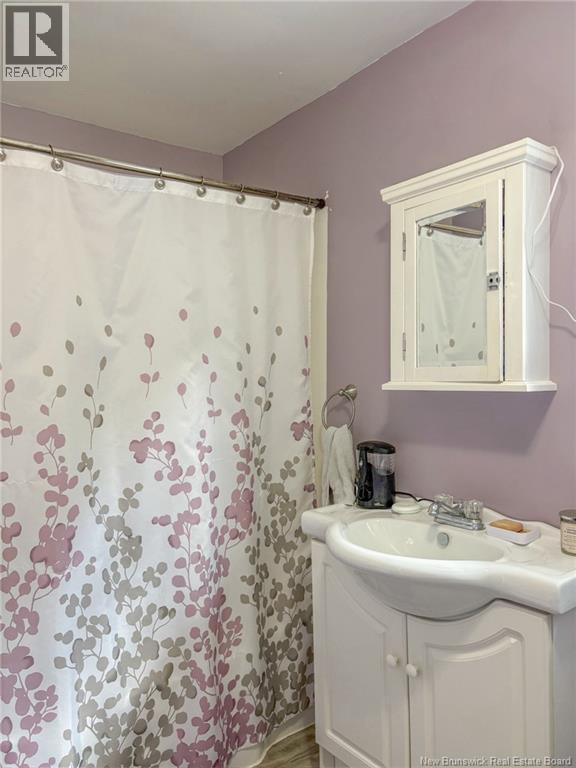835 Central Street - Image 23