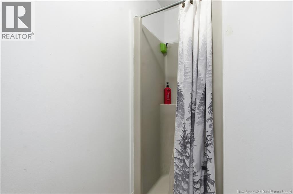 17 Apartment Road - 20