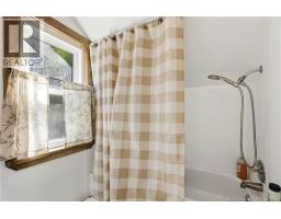 17 Apartment Road, Roachville, NB E4G2E1 Photo 33