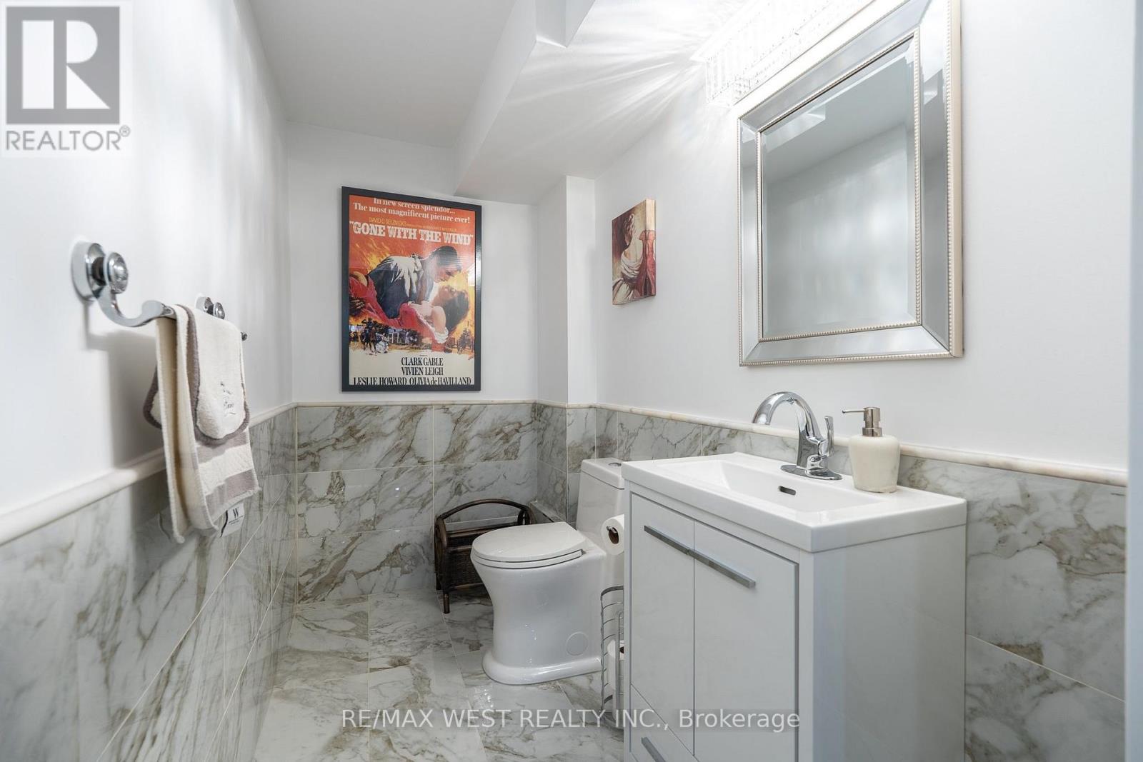 1246 OLD OAK DRIVE - Image 35