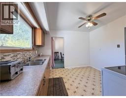 4pc Bathroom - 607 Walkers Line, Burlington, ON L7N2E6 Photo 10