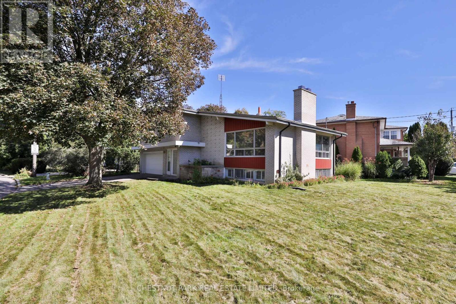 2 Allview Crescent, Toronto, ON photo 33