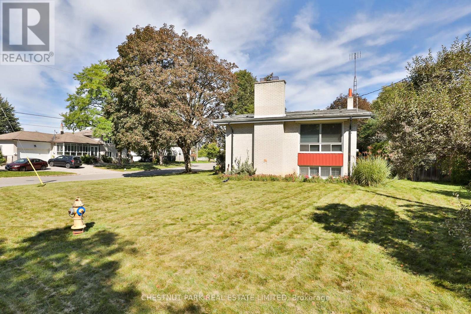 2 Allview Crescent, Toronto, ON photo 34