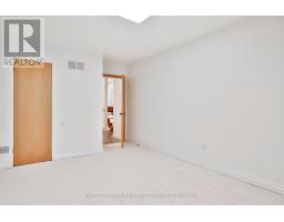 Bedroom 2 - 2 Allview Crescent, Toronto, ON M2J2R3 Photo 14