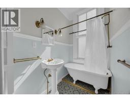 176 Sydney Street, Saint John, NB E2L2M4 Photo 9