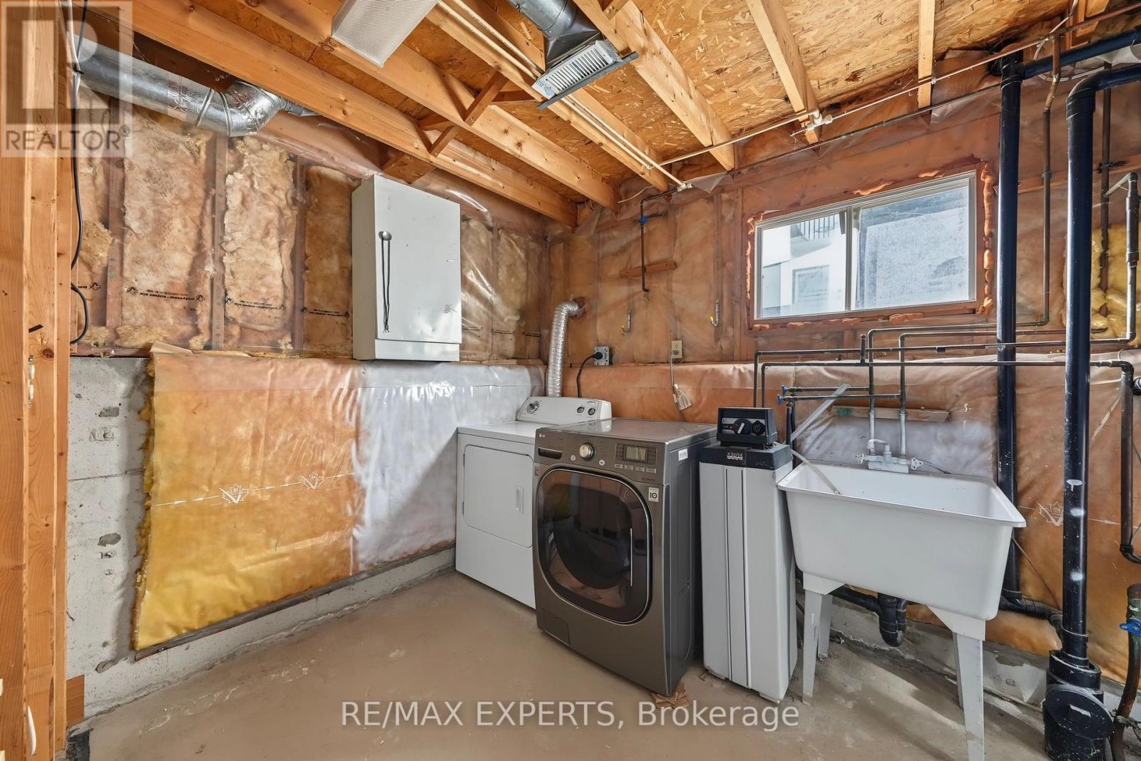 97 CECIL STREET - 25