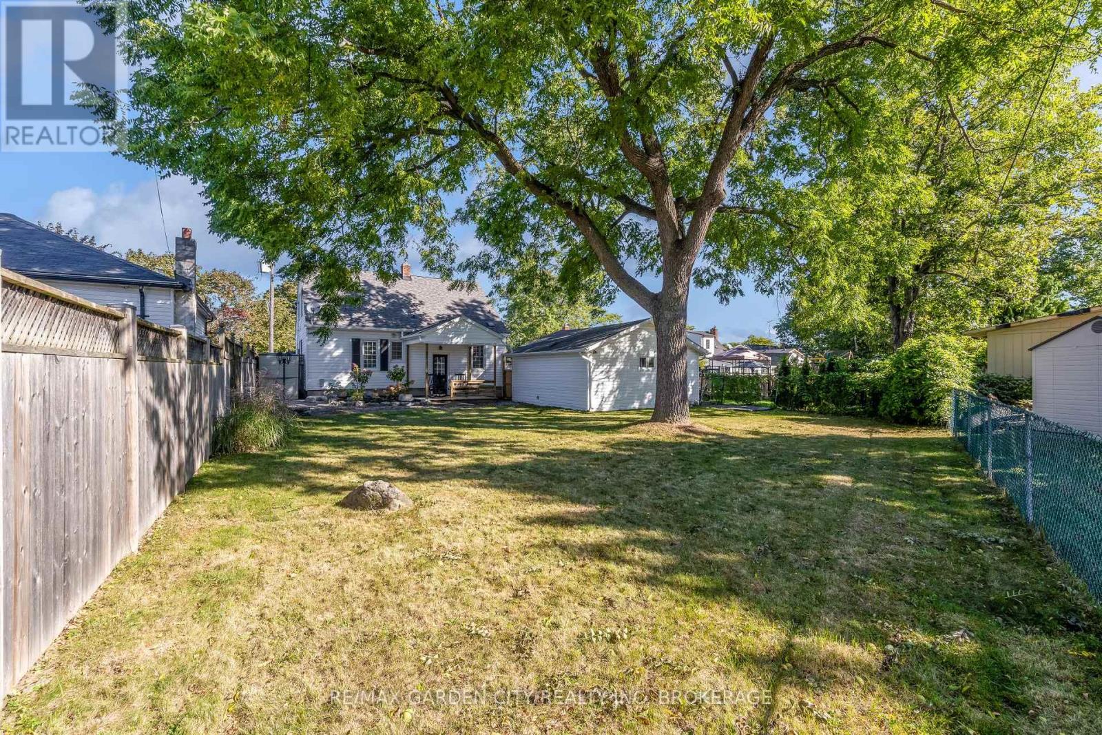 4 MANOR ROAD - Image 20