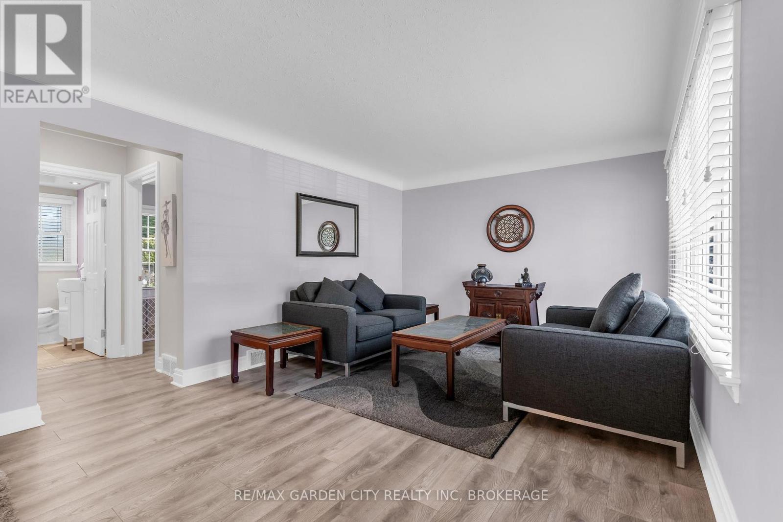 4 MANOR ROAD - Image 3