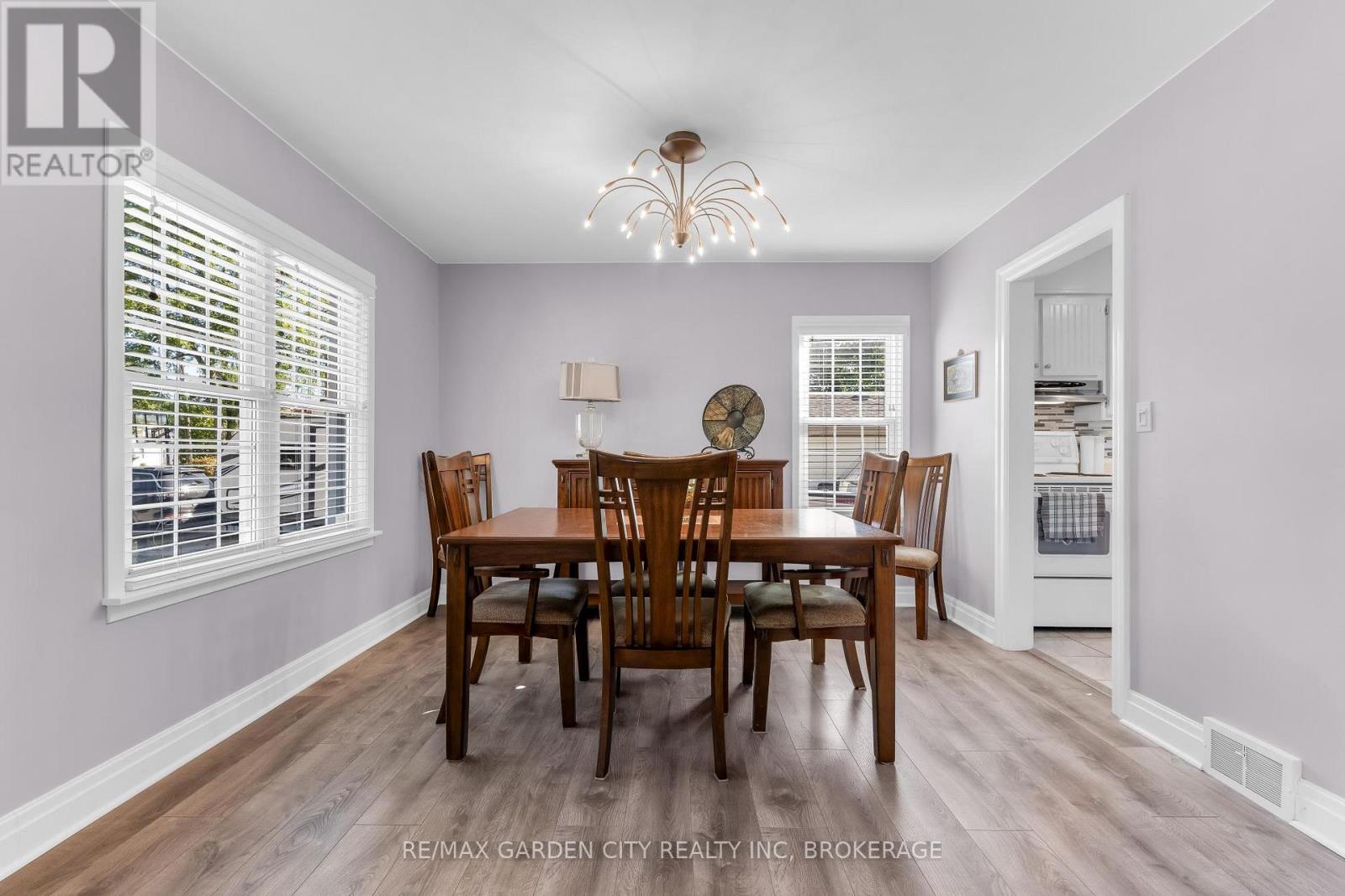 4 MANOR ROAD - Image 7