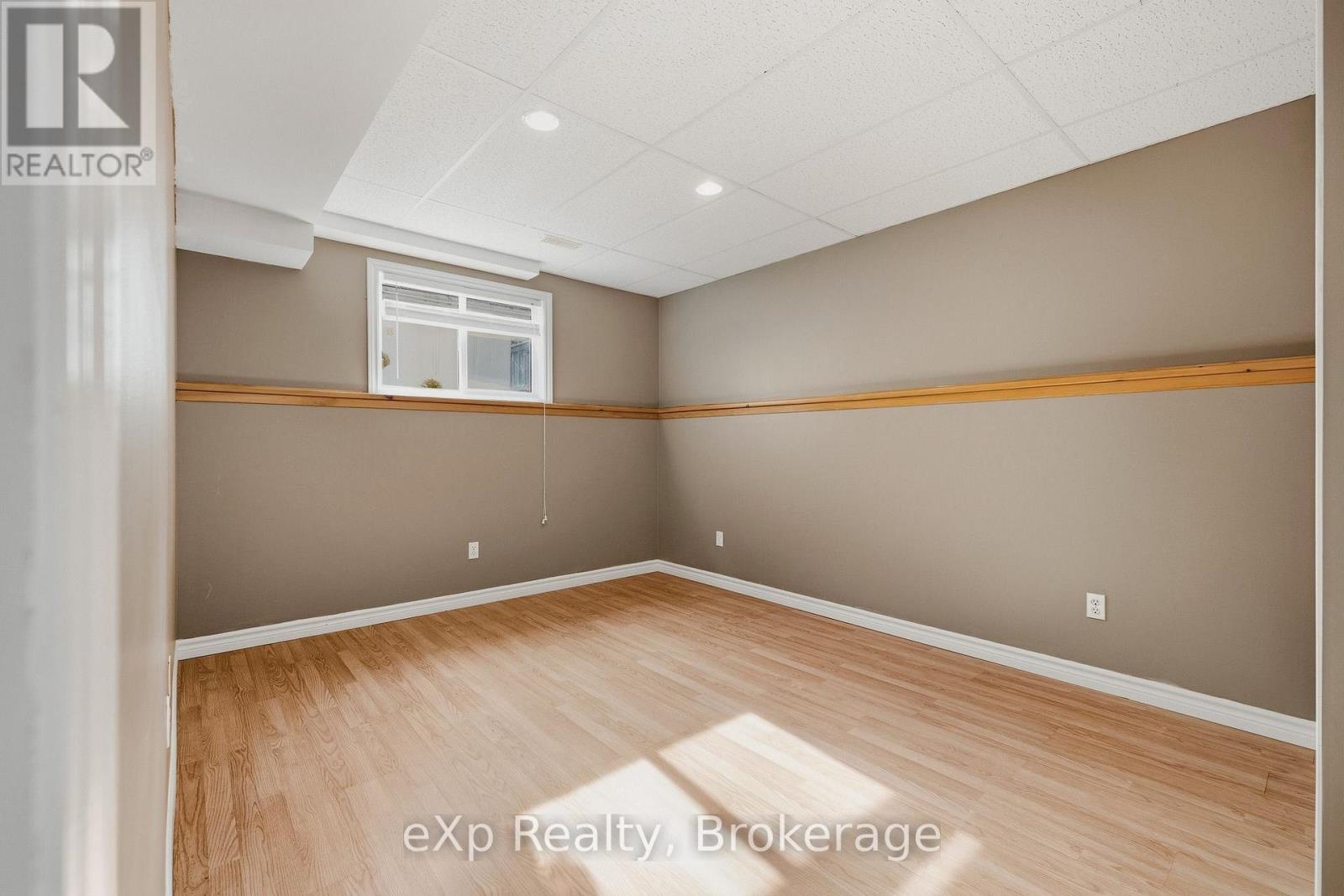 235 KENZIE ROAD - 27