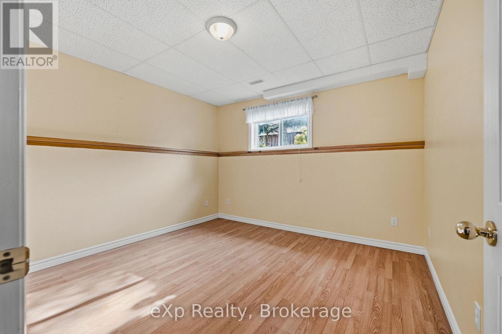 235 KENZIE ROAD - 28