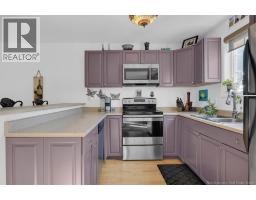 Living room - 152 Duke Street, Saint John, NB E2L1N6 Photo 9