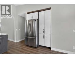 Bedroom - 48 Shawfield Road Sw, Calgary, AB T2Y1Y7 Photo 11