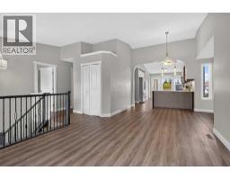 Kitchen - 48 Shawfield Road Sw, Calgary, AB T2Y1Y7 Photo 6