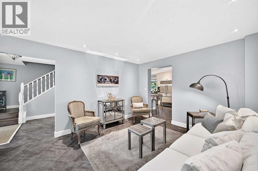 6 Edgedale Way NW, Calgary, Alberta, T3A2P8 — thumbnail 8