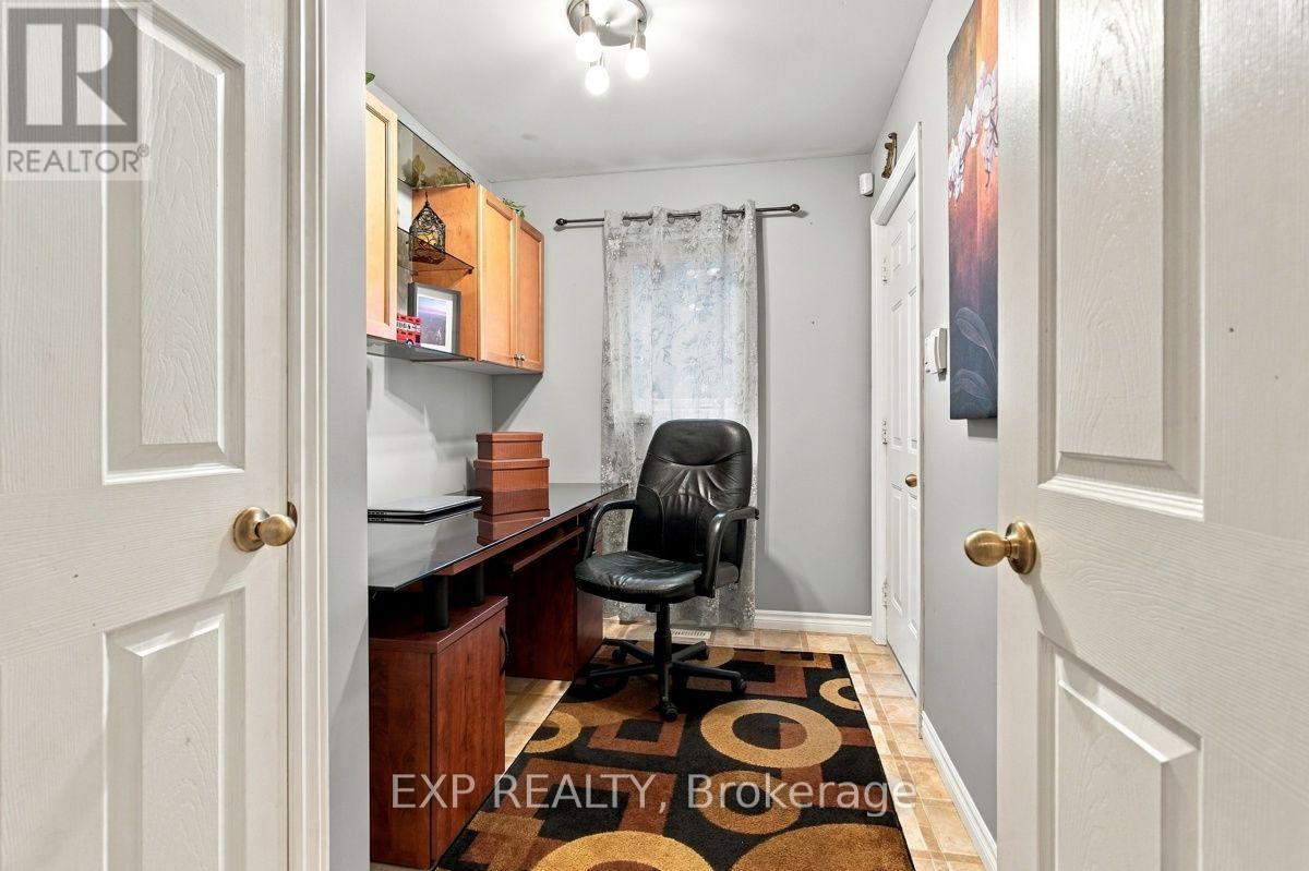 281 CHAMBERS AVENUE - 14