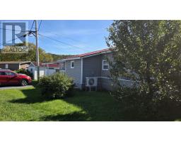 1 Wildwood Avenue thumbnail 2