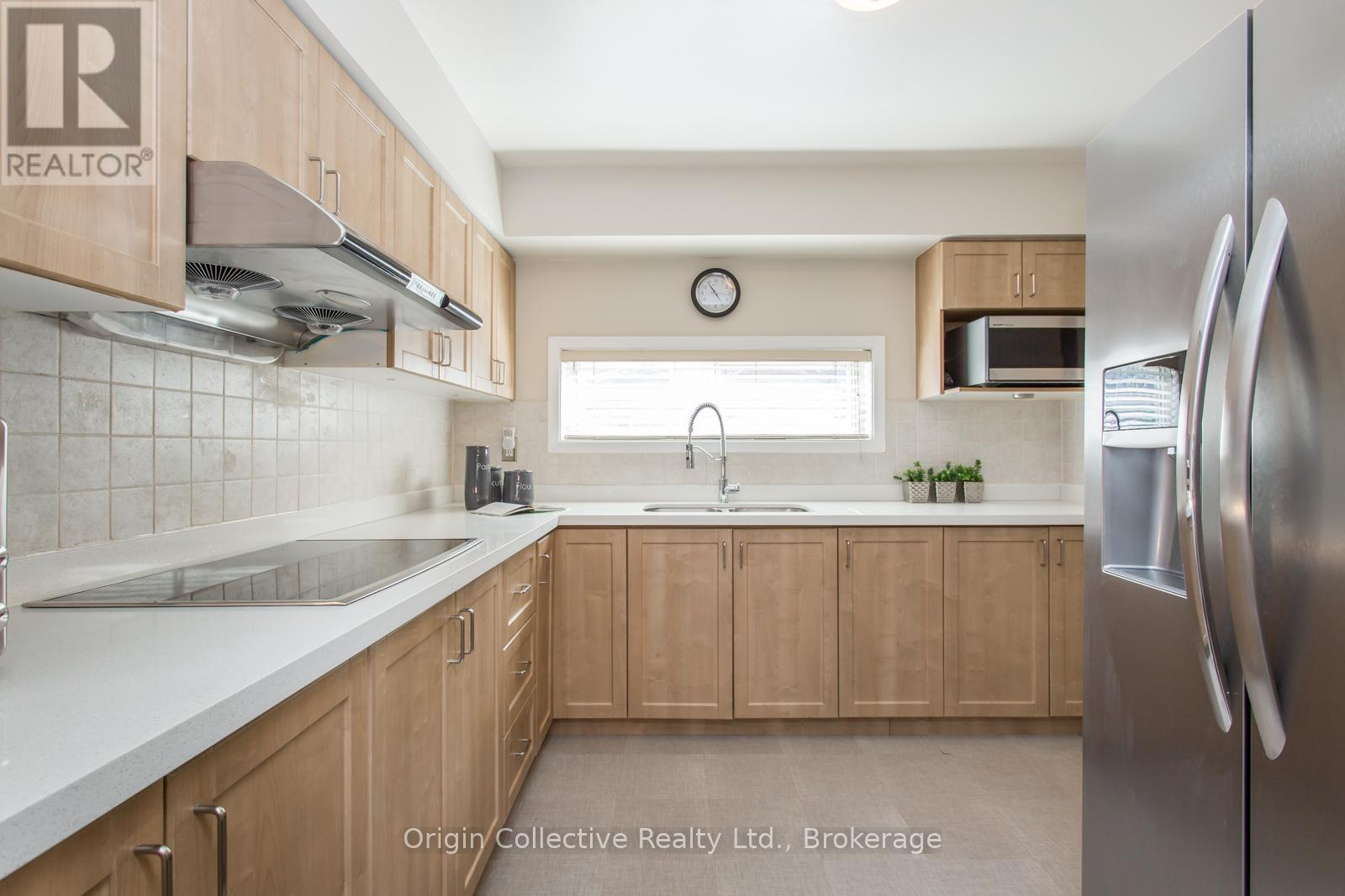 #40 10 ESTERBROOKE AVENUE - 6