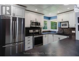 Kitchen - 130 Clearview Crescent, Meaford, ON N4K5N3 Photo 8
