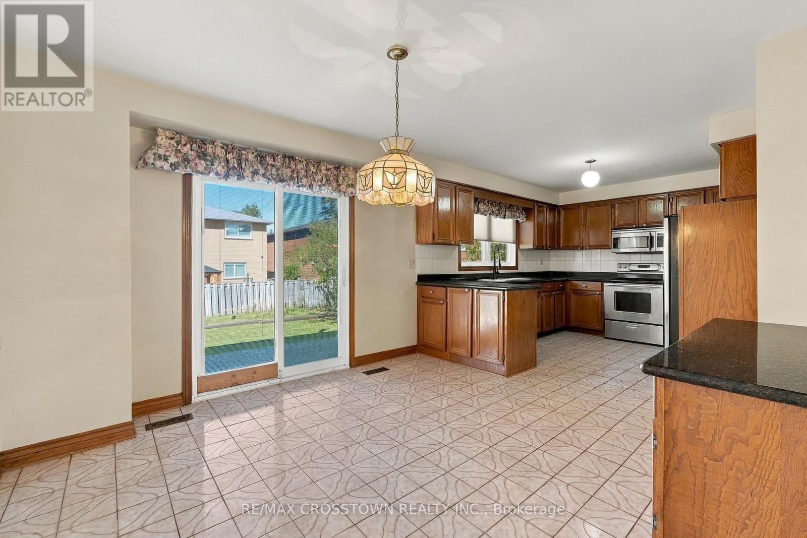 322 FOREST DRIVE - 10