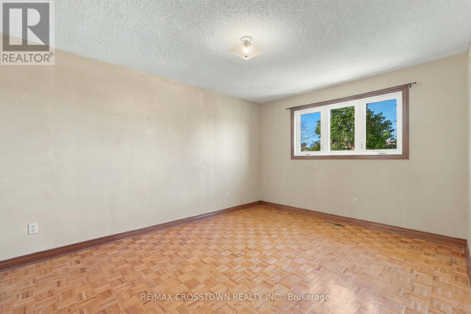 322 FOREST DRIVE - 25
