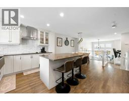 4pc Bathroom - 31 Magnolia Grove Se, Calgary, AB T3M3T2 Photo 10