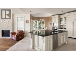 Family room/Fireplace - 7702 St Clair Rd, Stoney Point, ON N0R1N0 Photo 14