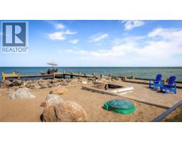 7702 St Clair Rd, Stoney Point, ON N0R1N0 Photo 45