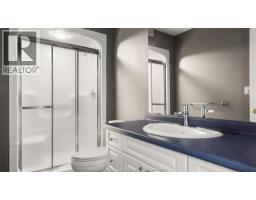 7702 St Clair Rd, Stoney Point, ON N0R1N0 Photo 37