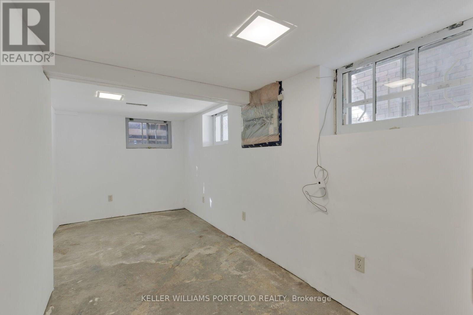 279 GARDEN AVENUE - Image 31