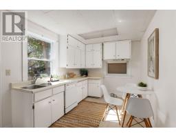 279 Garden Avenue, Toronto, ON M6R1J4 Photo 11