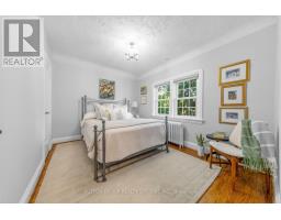 4 Brule Crescent, Toronto, ON M6S4H9 Photo 14