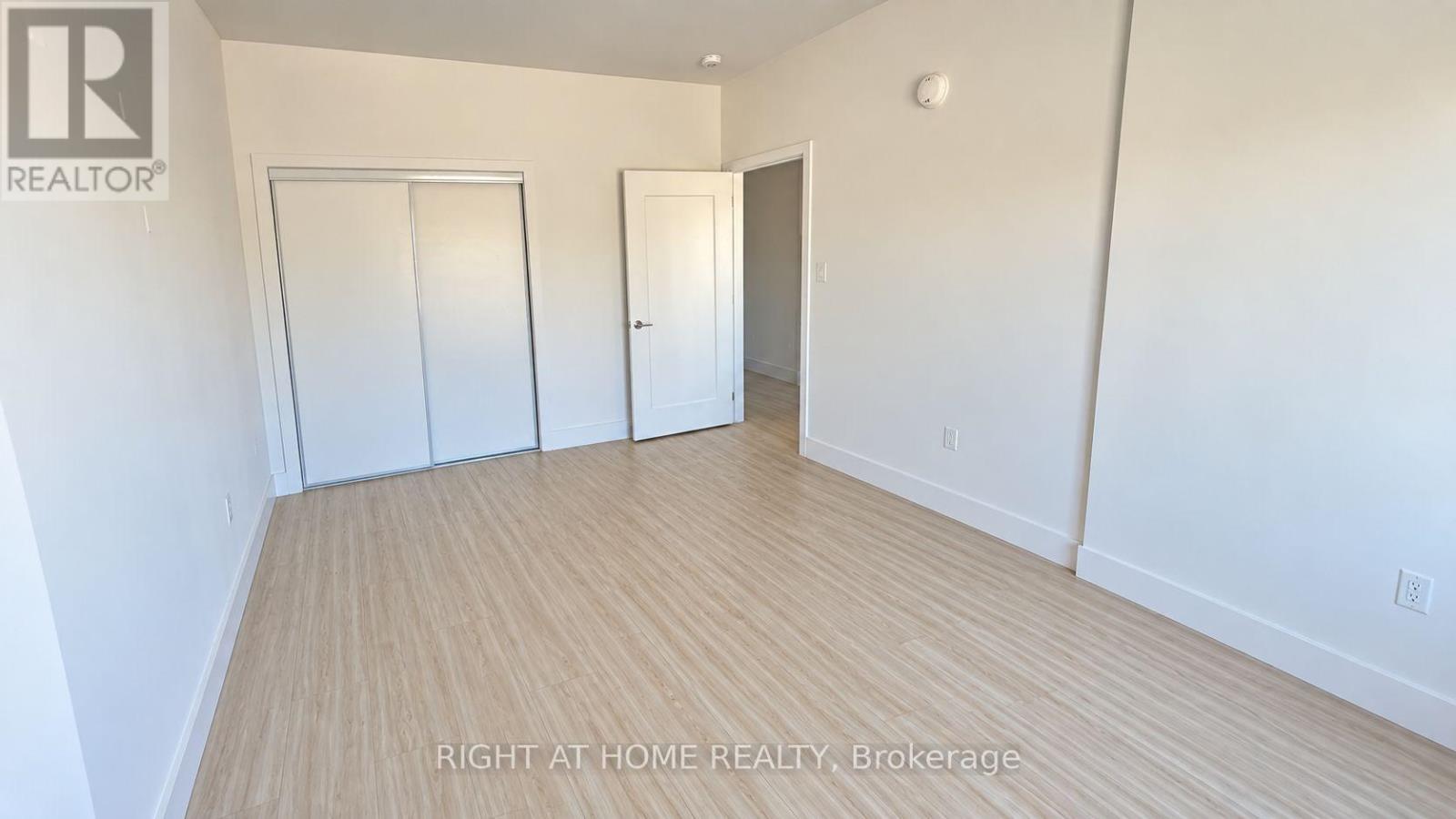 #201 408 DUNDAS STREET S - 9