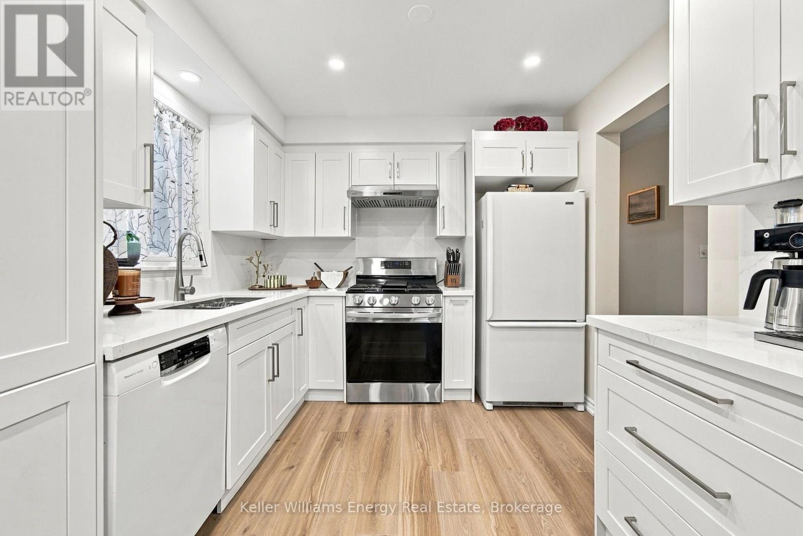 746 ELDERBERRY DRIVE - 1