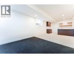 812 1 Street Nw, Calgary, AB T2M2R7 Photo 42