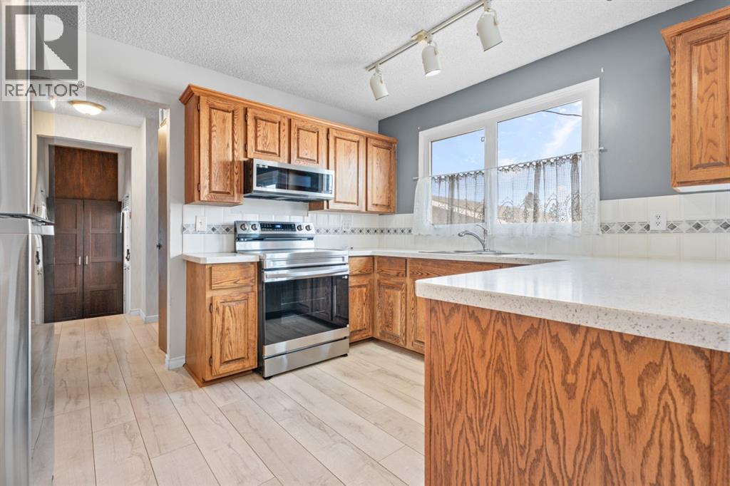 135 Queensland Road SE - Image 16