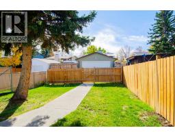 133 Berwick Drive Nw, Calgary, AB T3K1E7 Photo 32