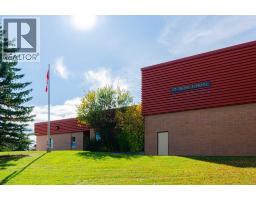 133 Berwick Drive Nw, Calgary, AB T3K1E7 Photo 36