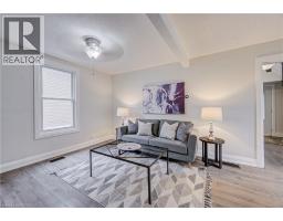 Kitchen - 227 East 23rd Street, Hamilton, ON L8V2X2 Photo 10