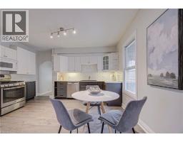 Living room - 227 East 23rd Street, Hamilton, ON L8V2X2 Photo 8