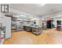 2744 County Rd 42, St  Joachim, ON N0R1S0 Photo 13