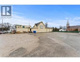 2744 County Rd 42, St  Joachim, ON N0R1S0 Photo 21