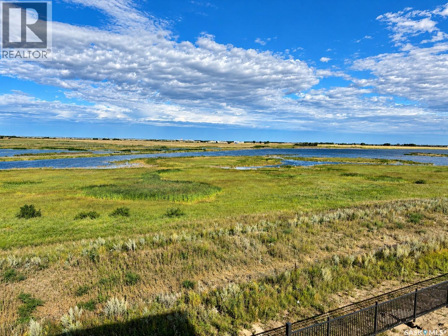470 Yuel CRESCENT - 35