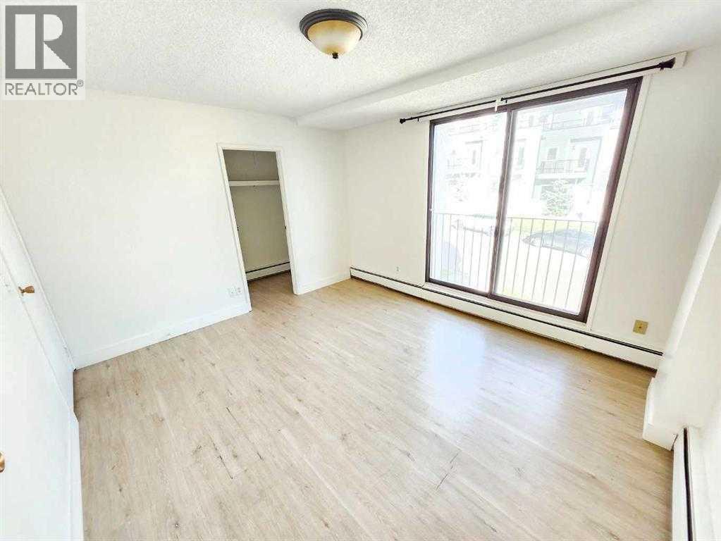 423 3 Avenue NE - Image 8