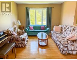 2 Roberts Drive thumbnail 14
