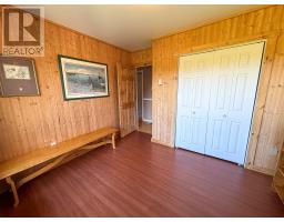 2 Roberts Drive thumbnail 22