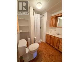 2 Roberts Drive thumbnail 27
