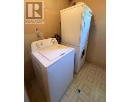 2 Roberts Drive thumbnail 28