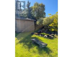 2 Roberts Drive thumbnail 36