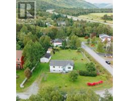 2 Roberts Drive thumbnail 4